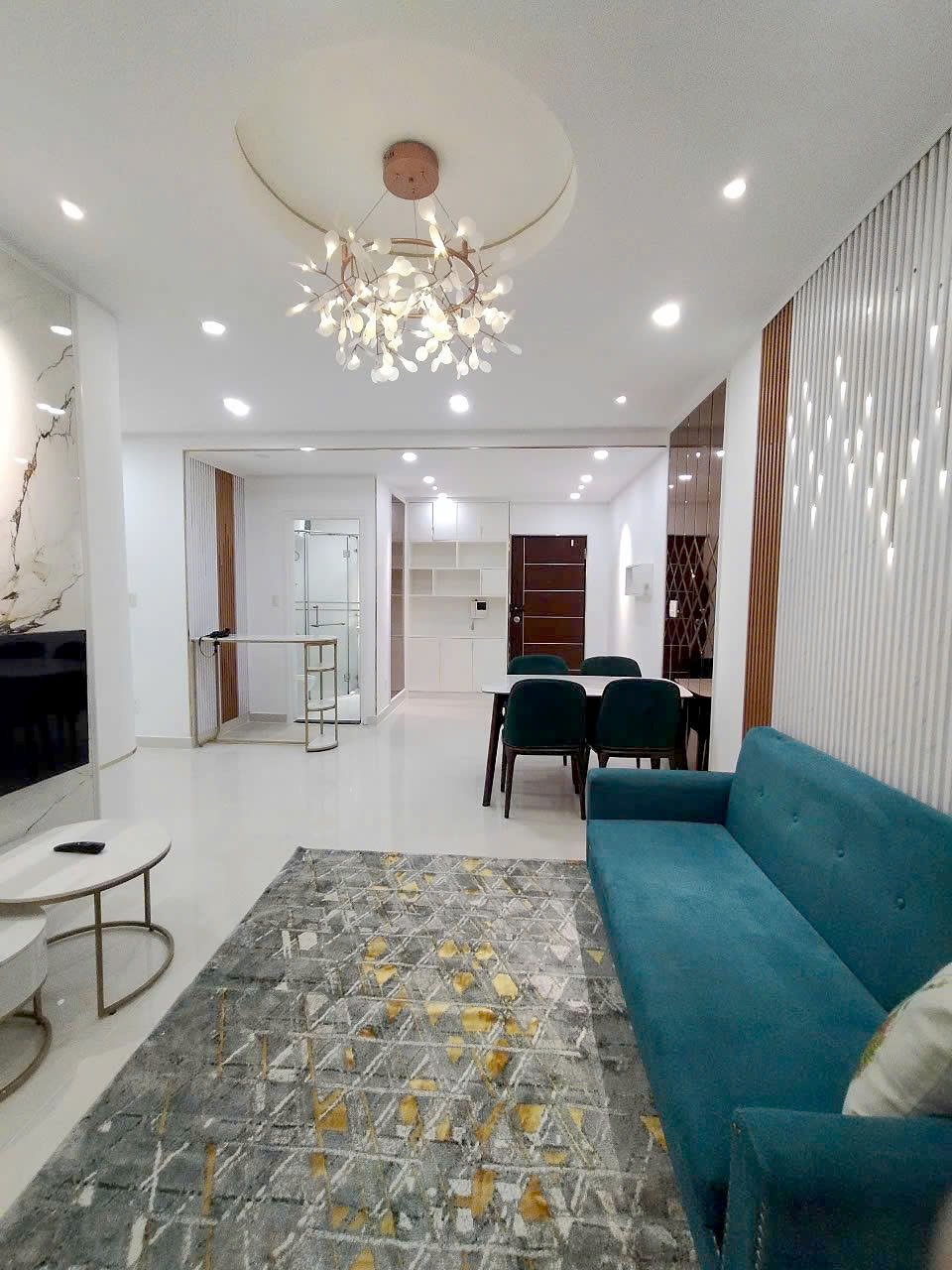 Bán Căn Hộ Sky Garden 3 Lầu Cao View Sông Q1 Bitexco